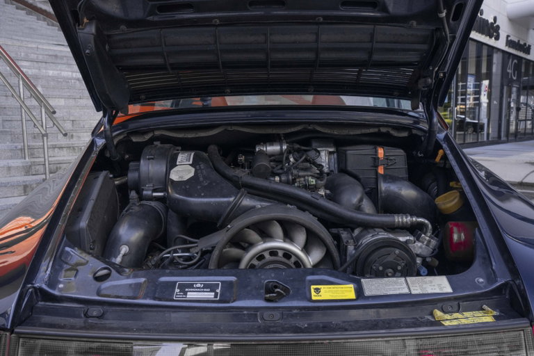Porsche 964 Carrera 4