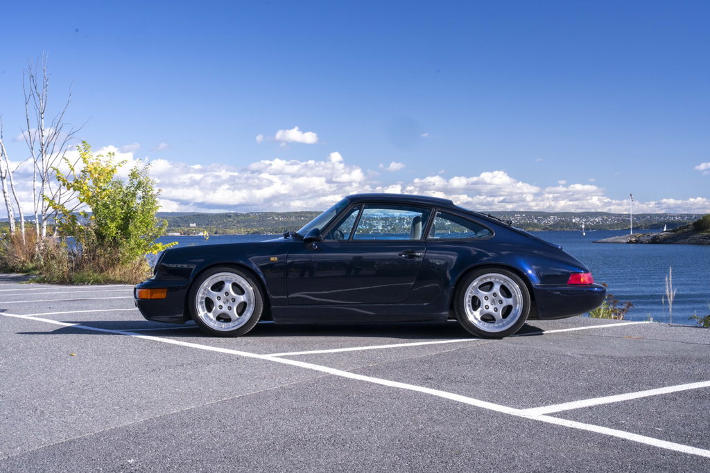 Porsche 964 Carrera 4