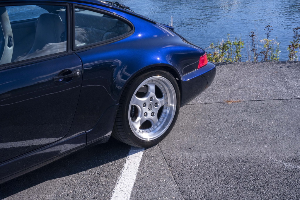 Porsche 964 Carrera 4