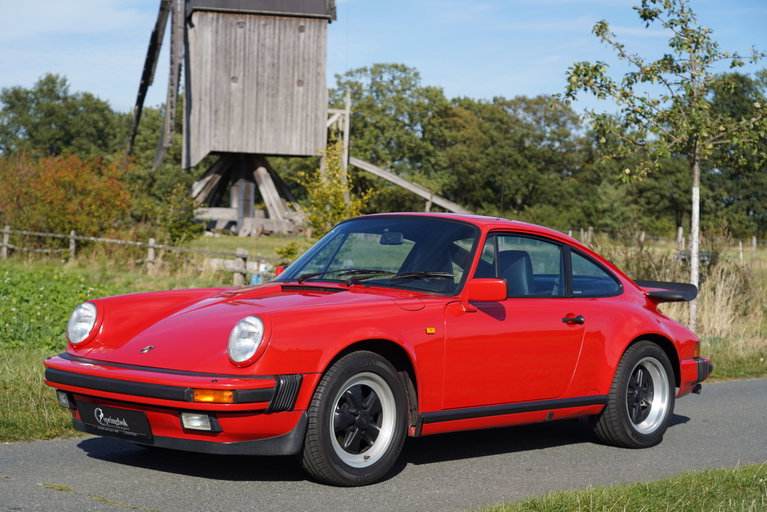 Porsche 911 Carrera 3.2