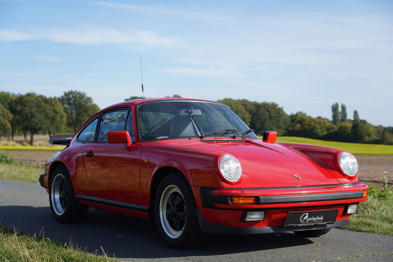 Porsche 911 Carrera 3.2