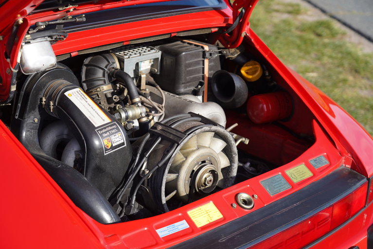 Porsche 911 Carrera 3.2