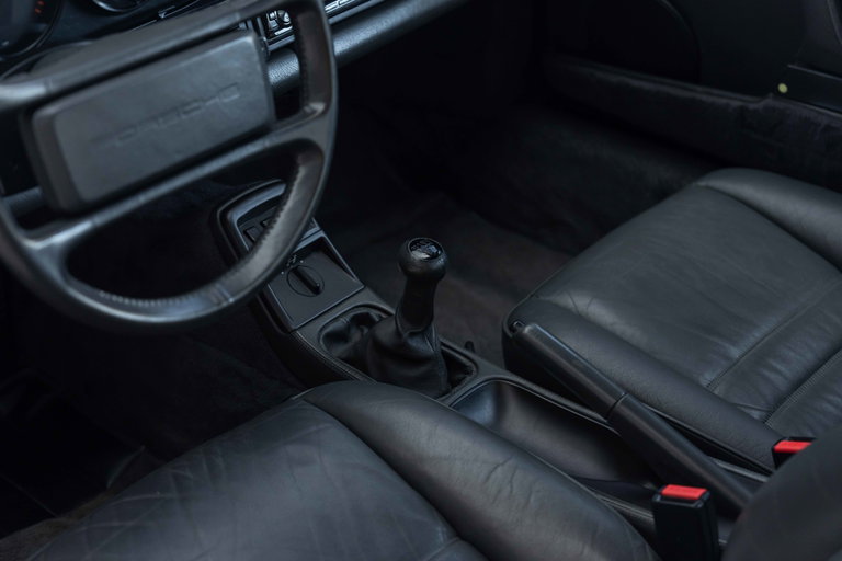 Porsche 964 Carrera 4