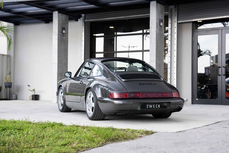 Porsche 964 Carrera 4