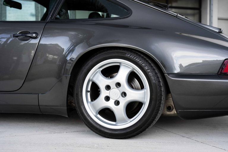 Porsche 964 Carrera 4