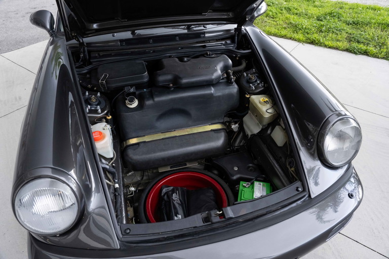 Porsche 964 Carrera 4