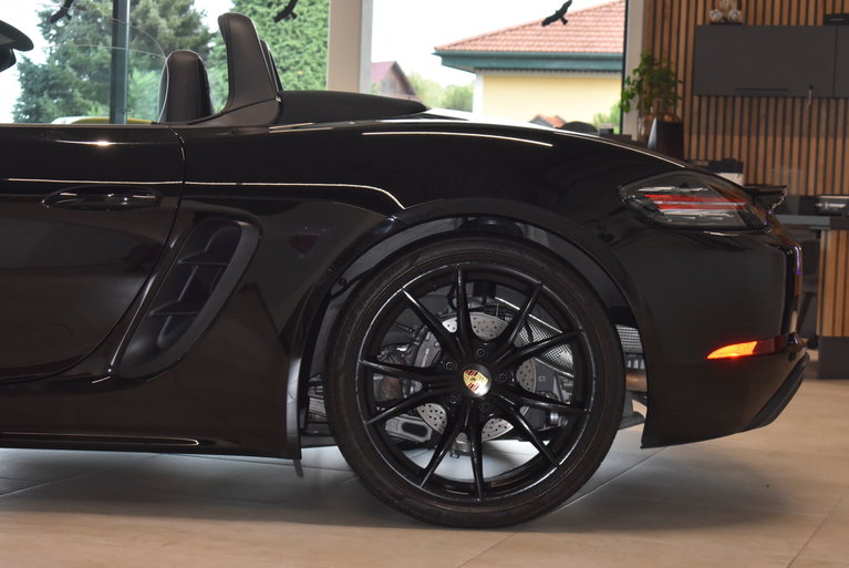 Porsche 718 Boxster