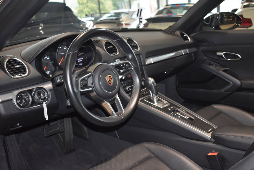 Porsche 718 Boxster