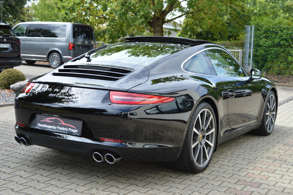 Porsche 991 Carrera