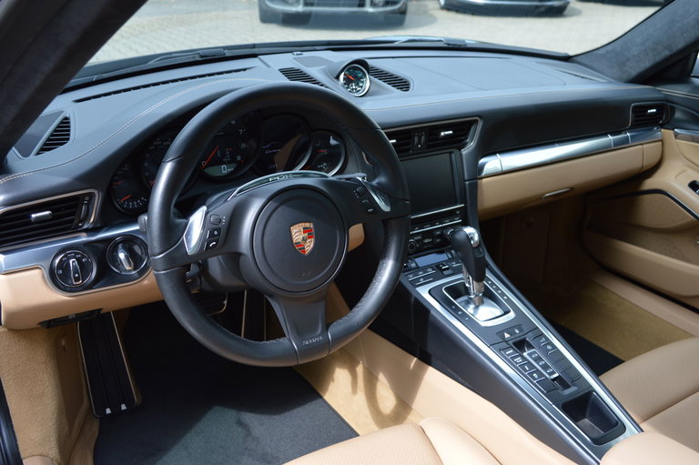 Porsche 991 Carrera