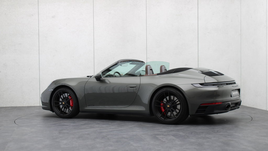 Porsche 992 Carrera GTS
