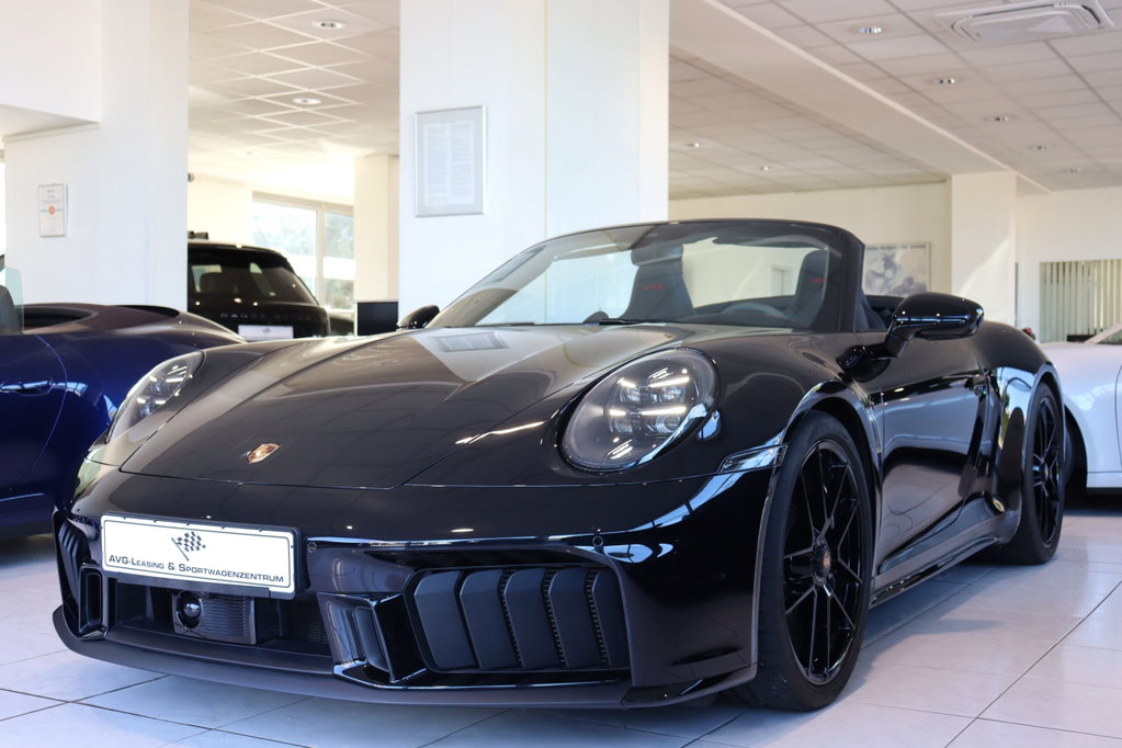 Porsche 992.2 Carrera 4 GTS