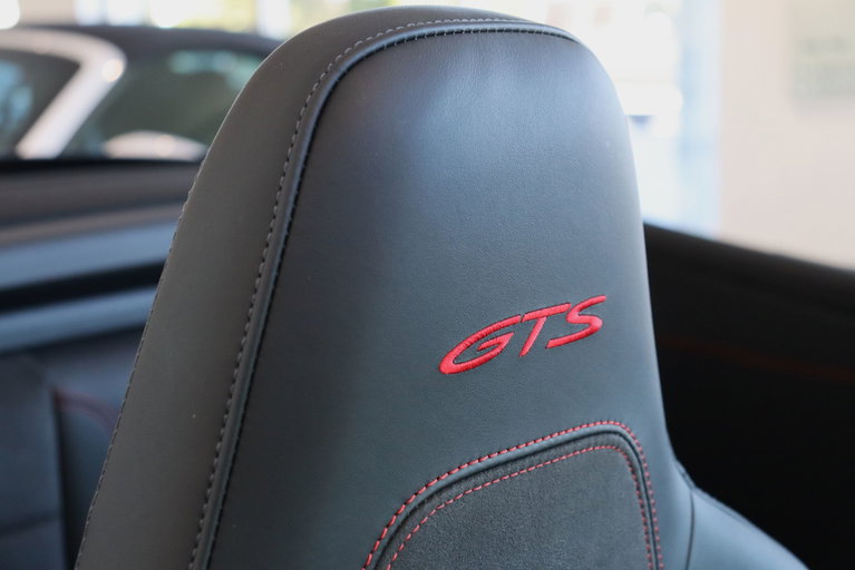 Porsche 992.2 Carrera 4 GTS