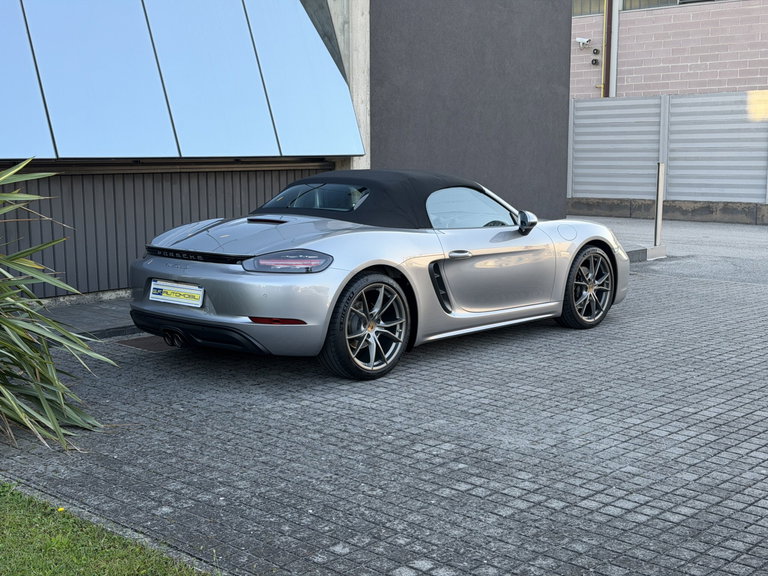 Porsche 718 Boxster