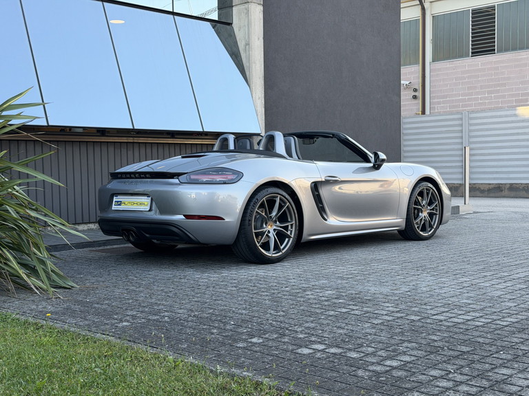 Porsche 718 Boxster