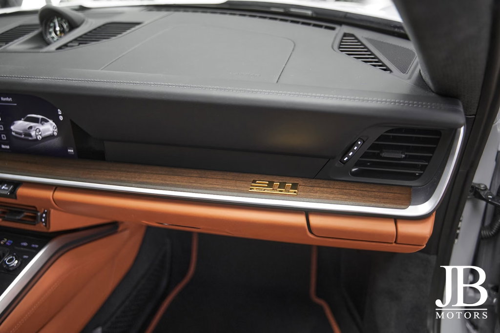 Porsche 992 Sport Classic