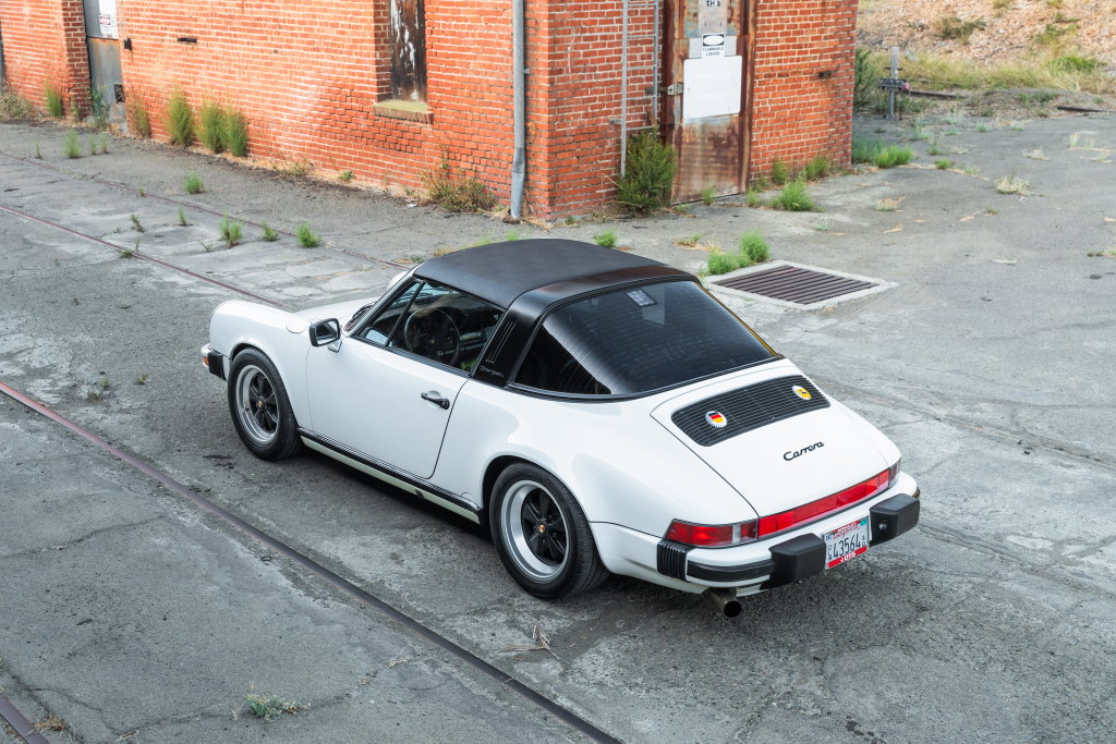 Porsche 911 Carrera 3.2
