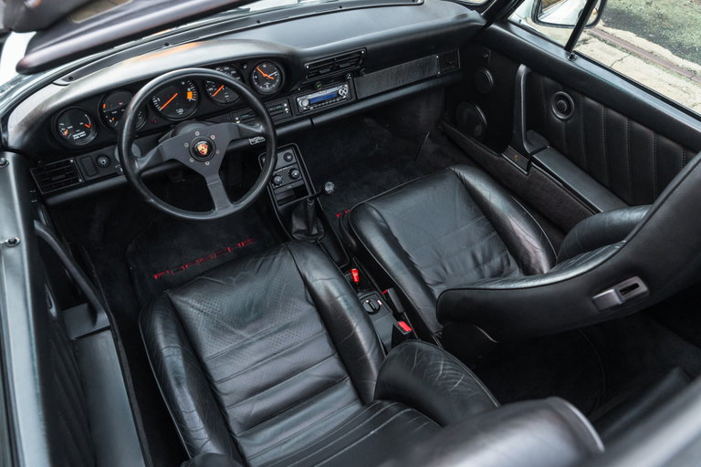 Porsche 911 Carrera 3.2