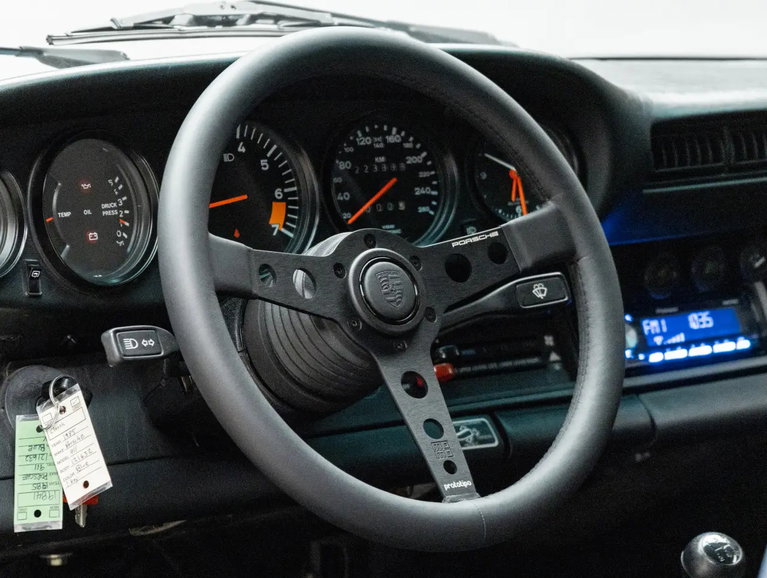 Porsche 911 Carrera 3.2