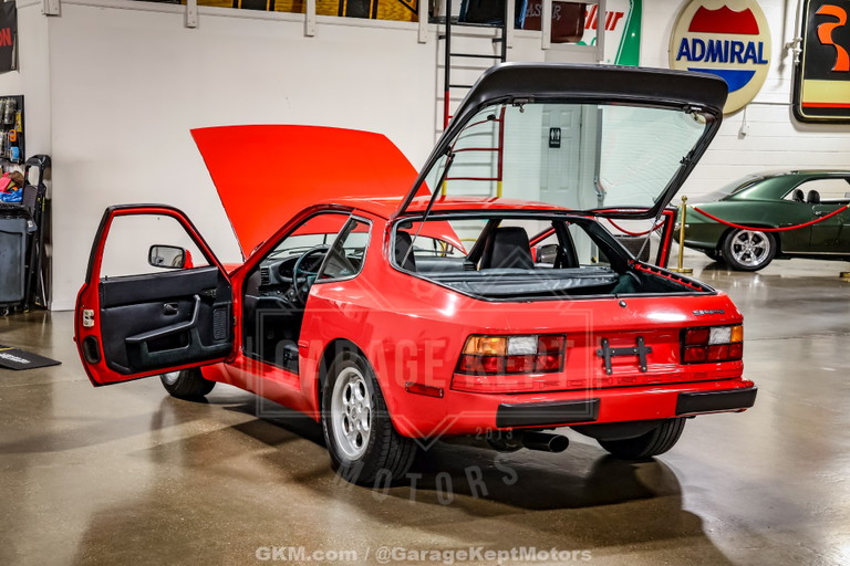 Porsche 944 Coupé
