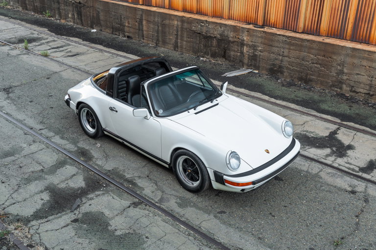 Porsche 911 Carrera 3.2