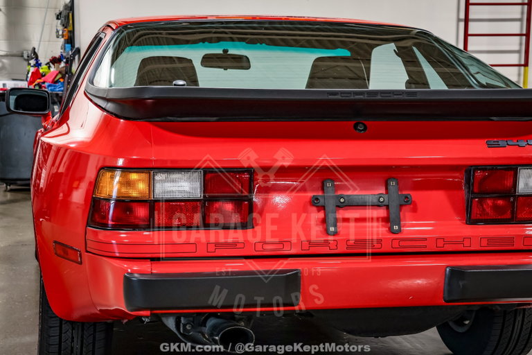 Porsche 944 Coupé