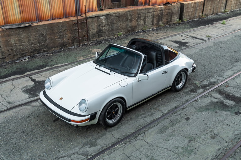 Porsche 911 Carrera 3.2