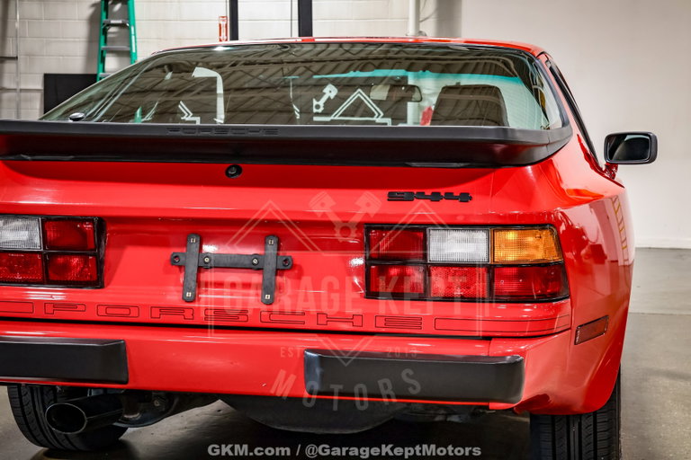 Porsche 944 Coupé