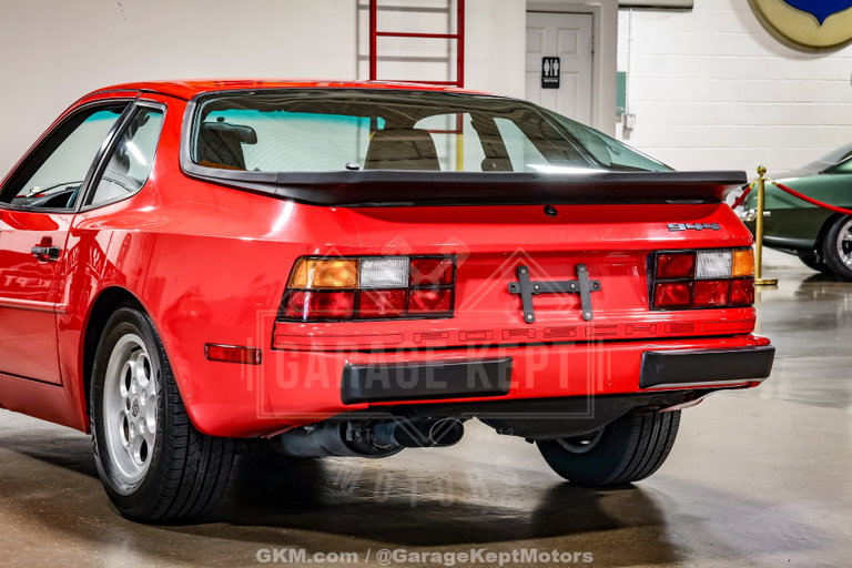 Porsche 944 Coupé