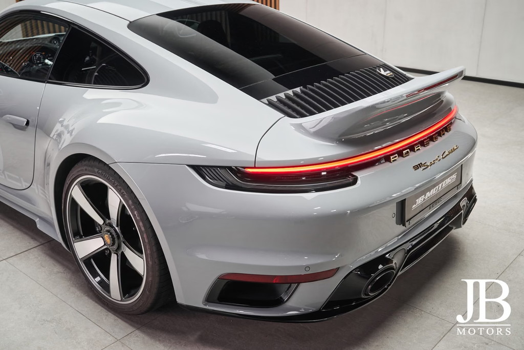 Porsche 992 Sport Classic