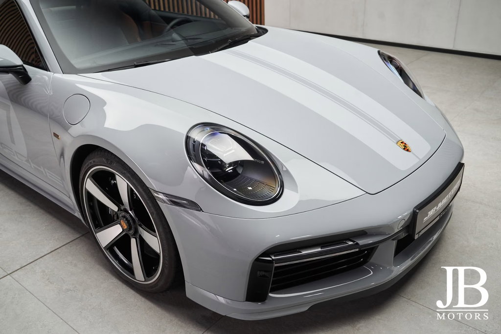 Porsche 992 Sport Classic