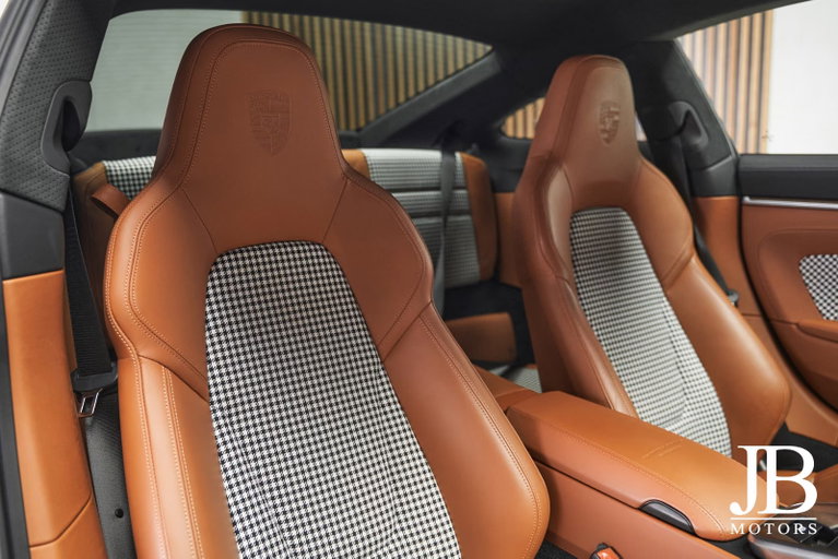 Porsche 992 Sport Classic
