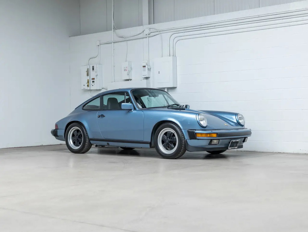 Porsche 911 Carrera 3.2