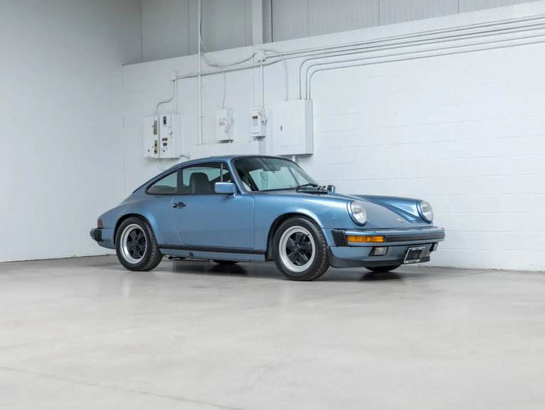 Porsche 911 Carrera 3.2