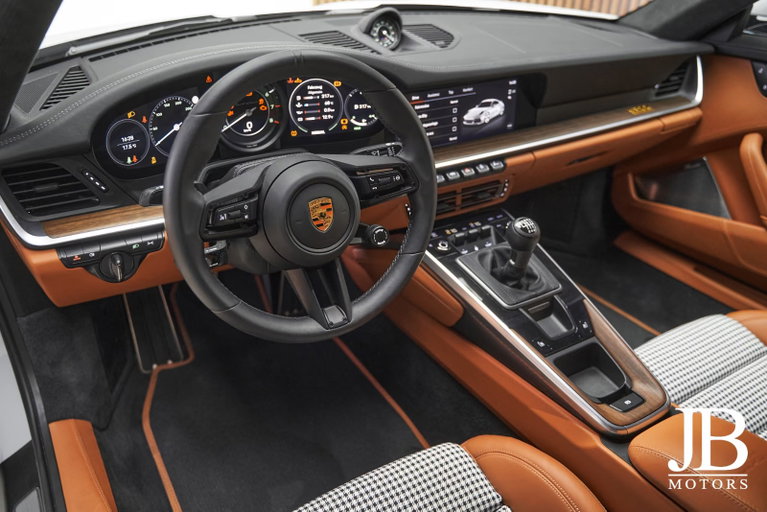 Porsche 992 Sport Classic