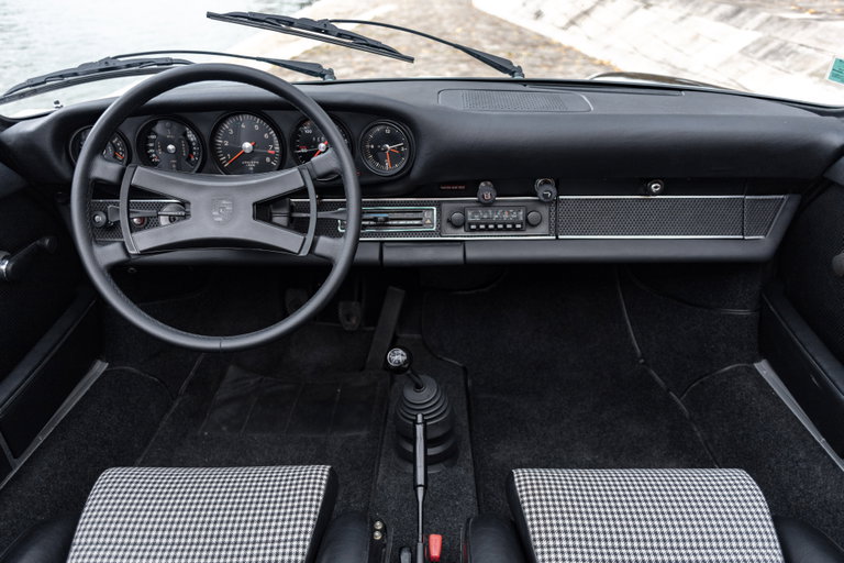 Porsche 911 S (F-Modell)