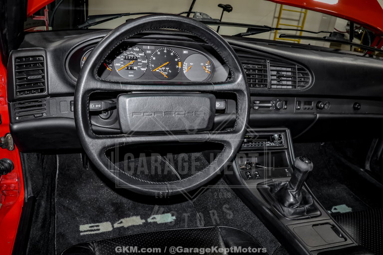 Porsche 944 Coupé