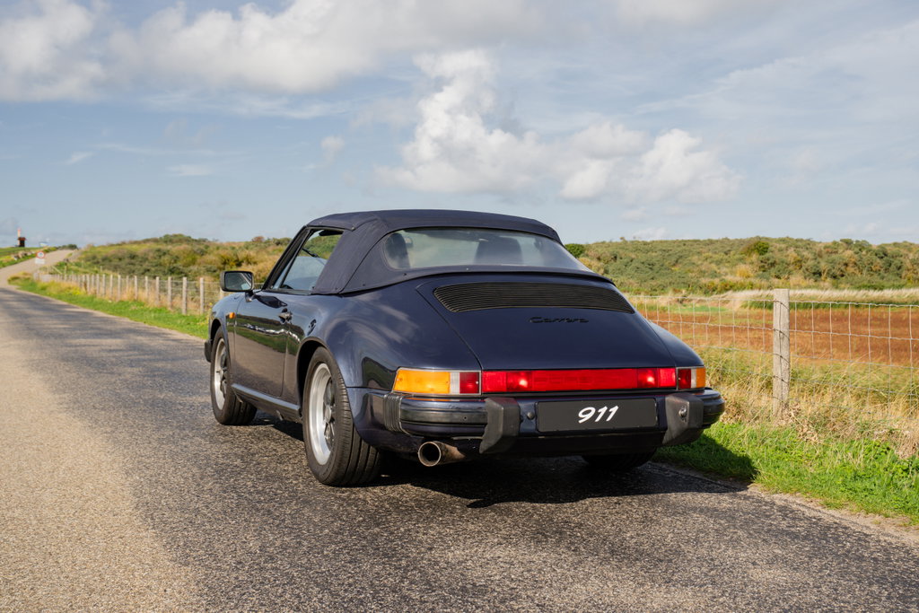 Porsche 911 Carrera 3.2