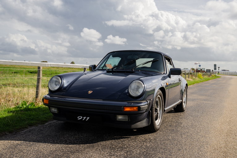 Porsche 911 Carrera 3.2