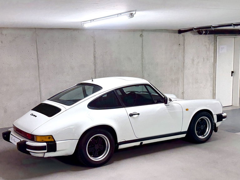 Porsche 911 Carrera 3.2