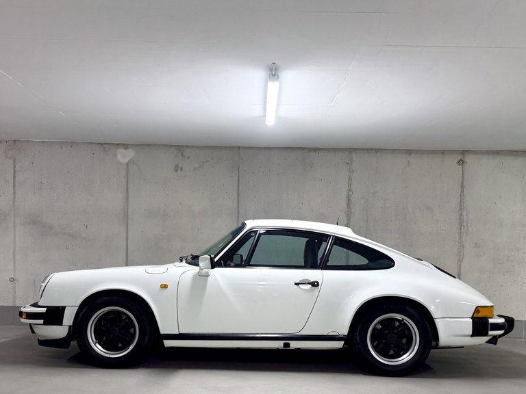 Porsche 911 Carrera 3.2