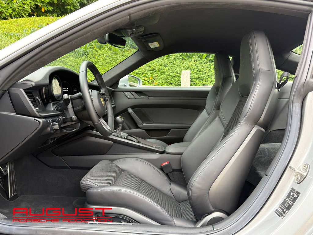 Porsche 992 GT3 Touring