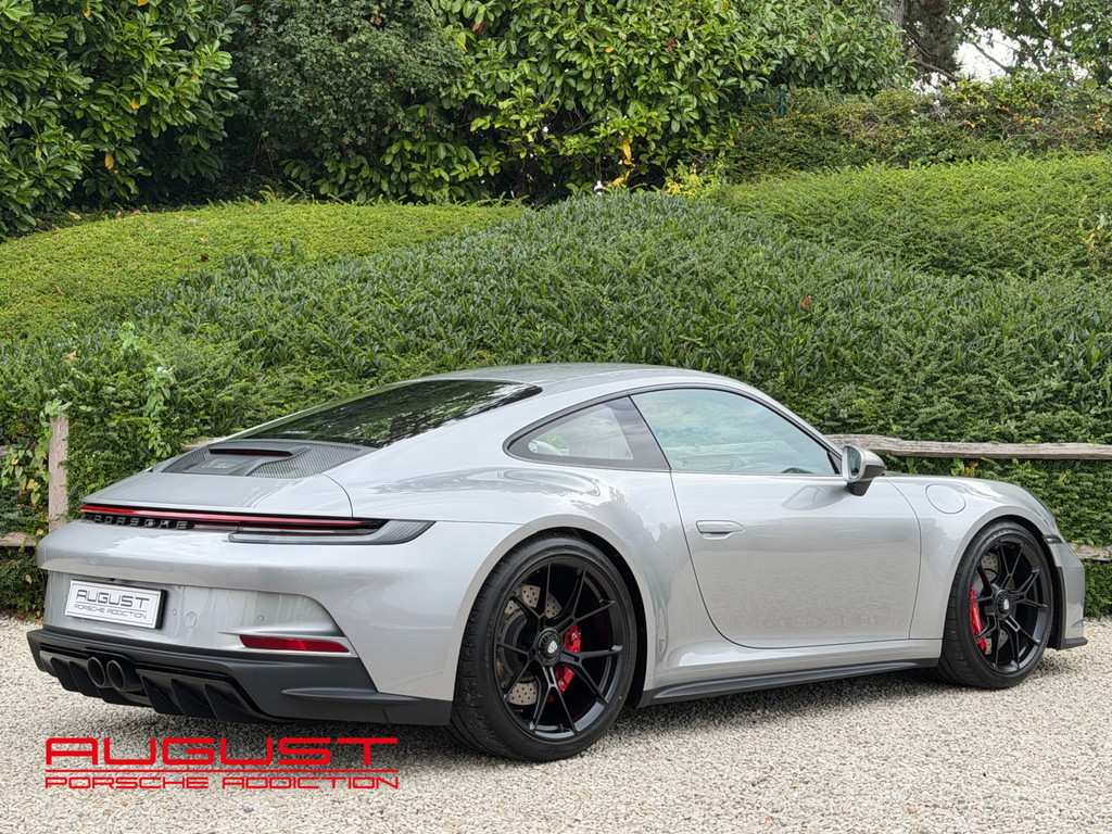 Porsche 992 GT3 Touring