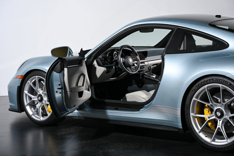 Porsche 992 GT3 Touring