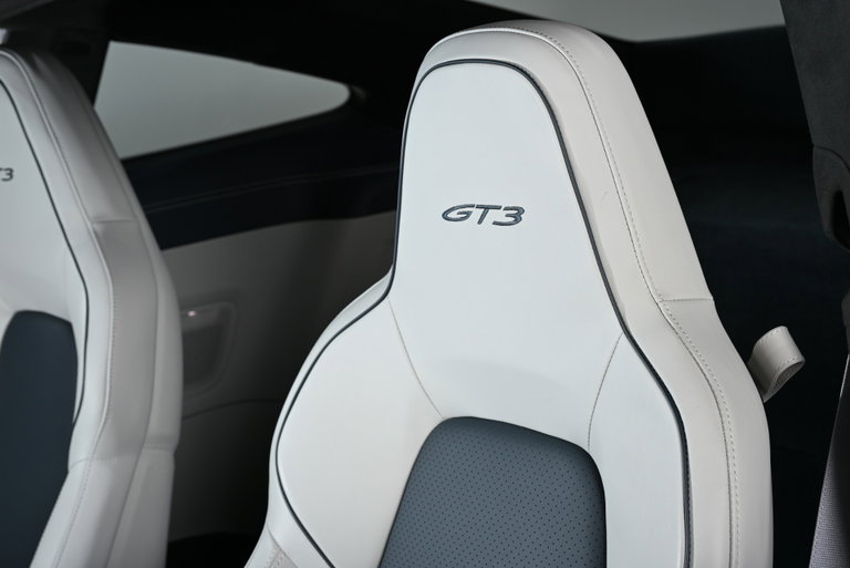 Porsche 992 GT3 Touring