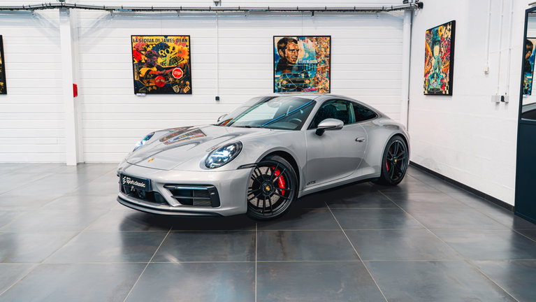 Porsche 992 Carrera GTS