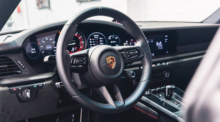 Porsche 992 Carrera GTS
