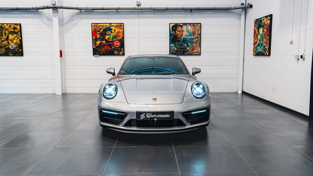 Porsche 992 Carrera GTS