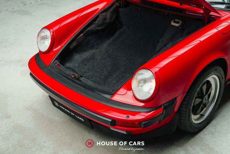 Porsche 911 Carrera 3.2