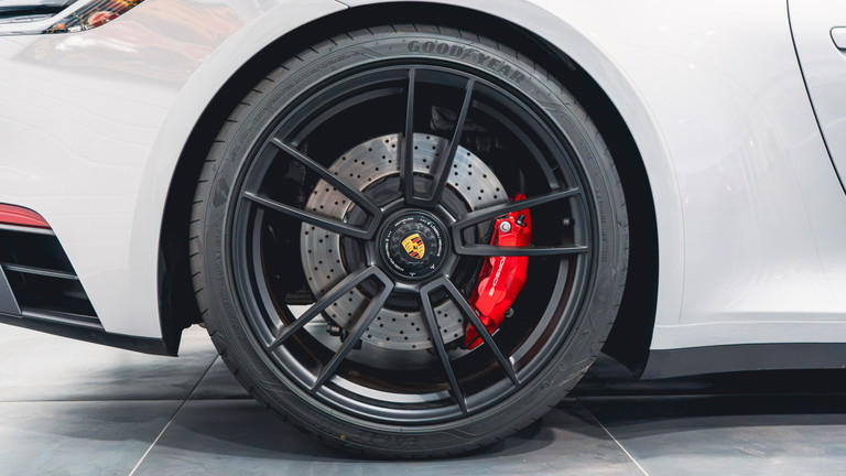 Porsche 992 Carrera GTS